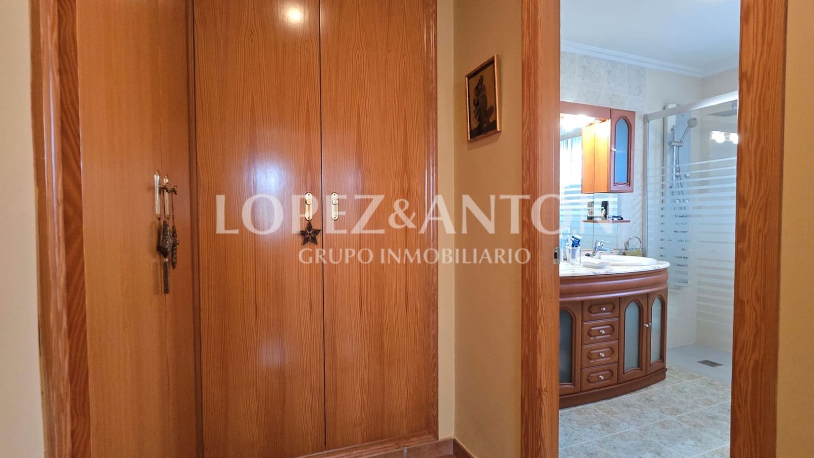 4 soverom Villa til salgs i L'Eliana med svømmebasseng garasje - € 560 000 (Ref: 9135174)