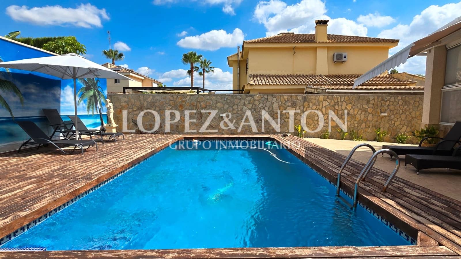 4 soverom Villa til salgs i L'Eliana med svømmebasseng garasje - € 560 000 (Ref: 9135174)