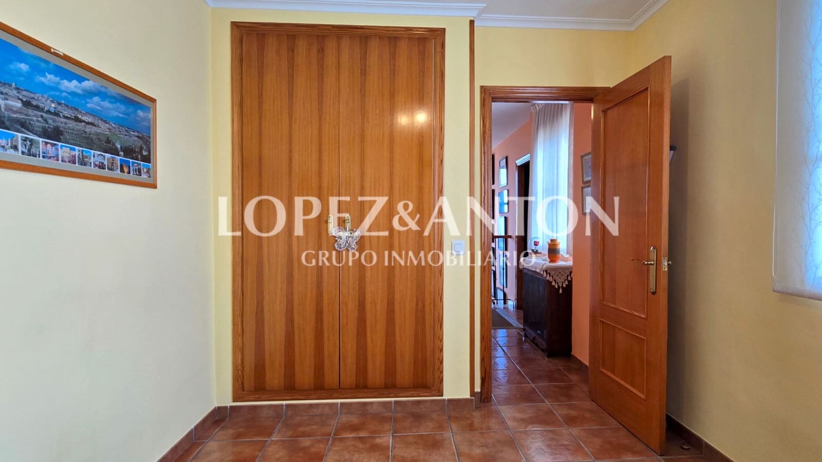 4 soverom Villa til salgs i L'Eliana med svømmebasseng garasje - € 560 000 (Ref: 9135174)