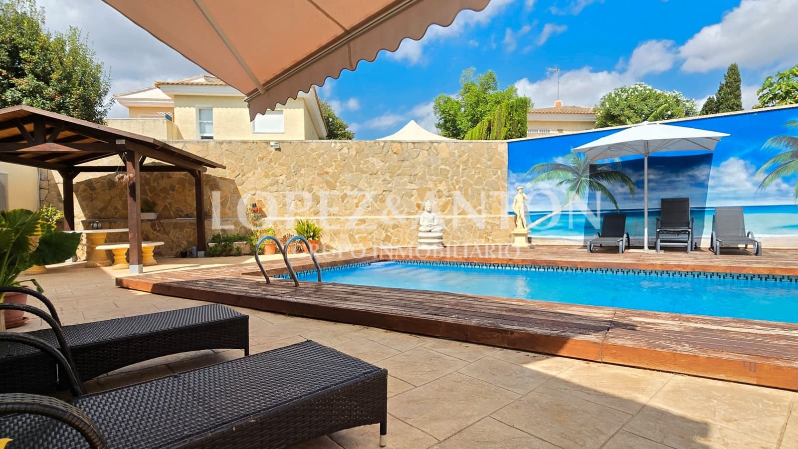 4 soverom Villa til salgs i L'Eliana med svømmebasseng garasje - € 560 000 (Ref: 9135174)