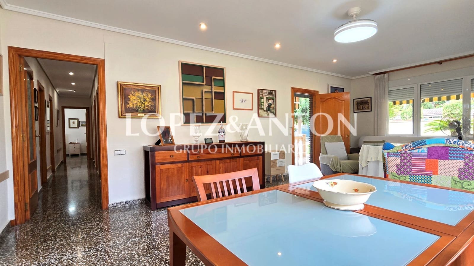 4 soveværelse Villa til salg i L'Eliana med swimmingpool garage - € 575.000 (Ref: 9151634)