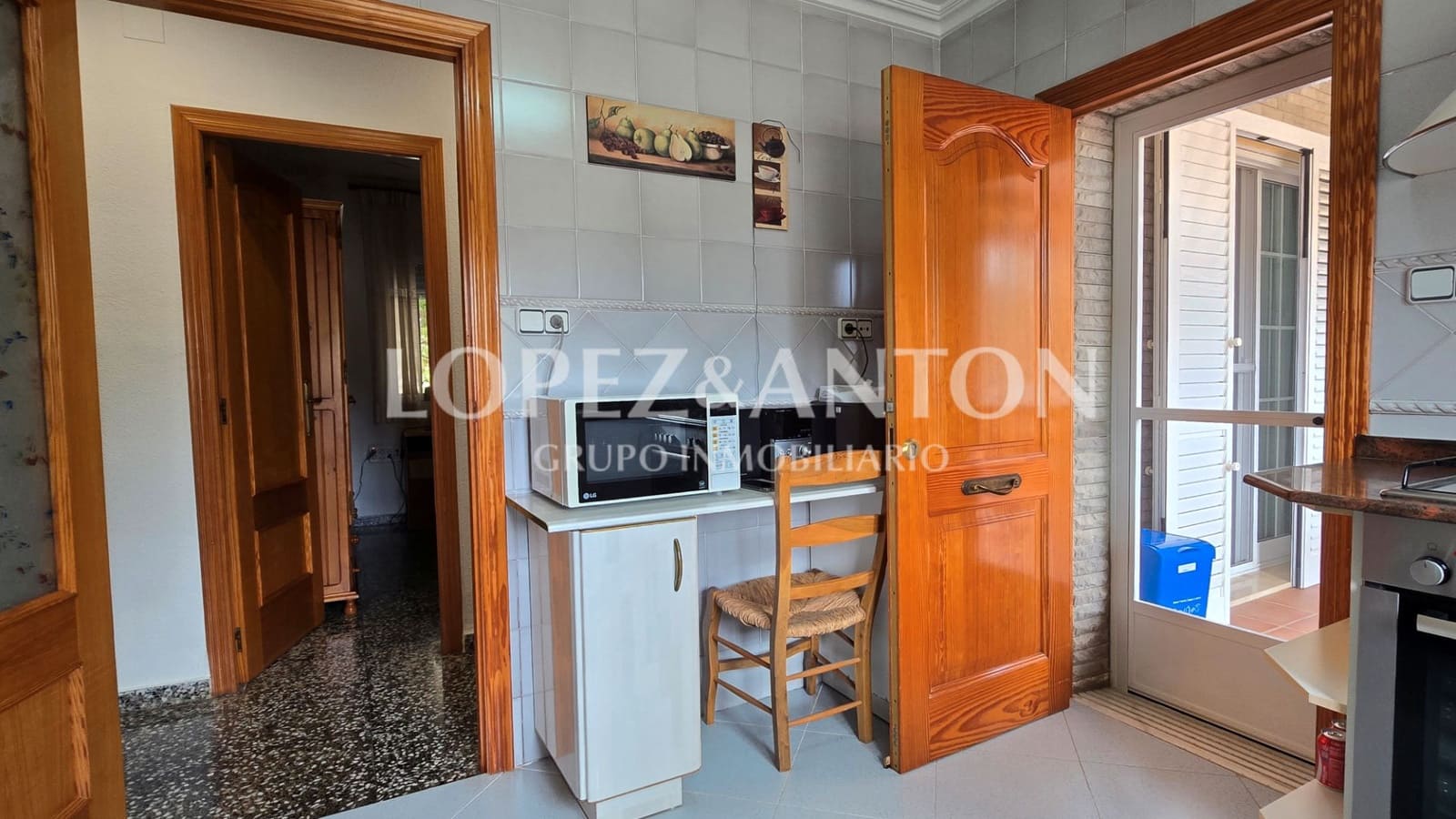 4 soveværelse Villa til salg i L'Eliana med swimmingpool garage - € 575.000 (Ref: 9151634)