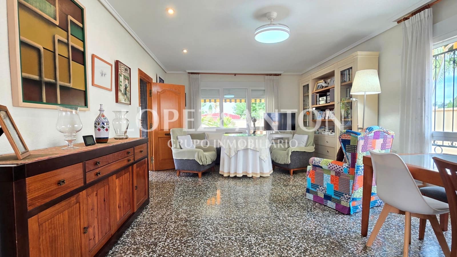 4 soveværelse Villa til salg i L'Eliana med swimmingpool garage - € 575.000 (Ref: 9151634)