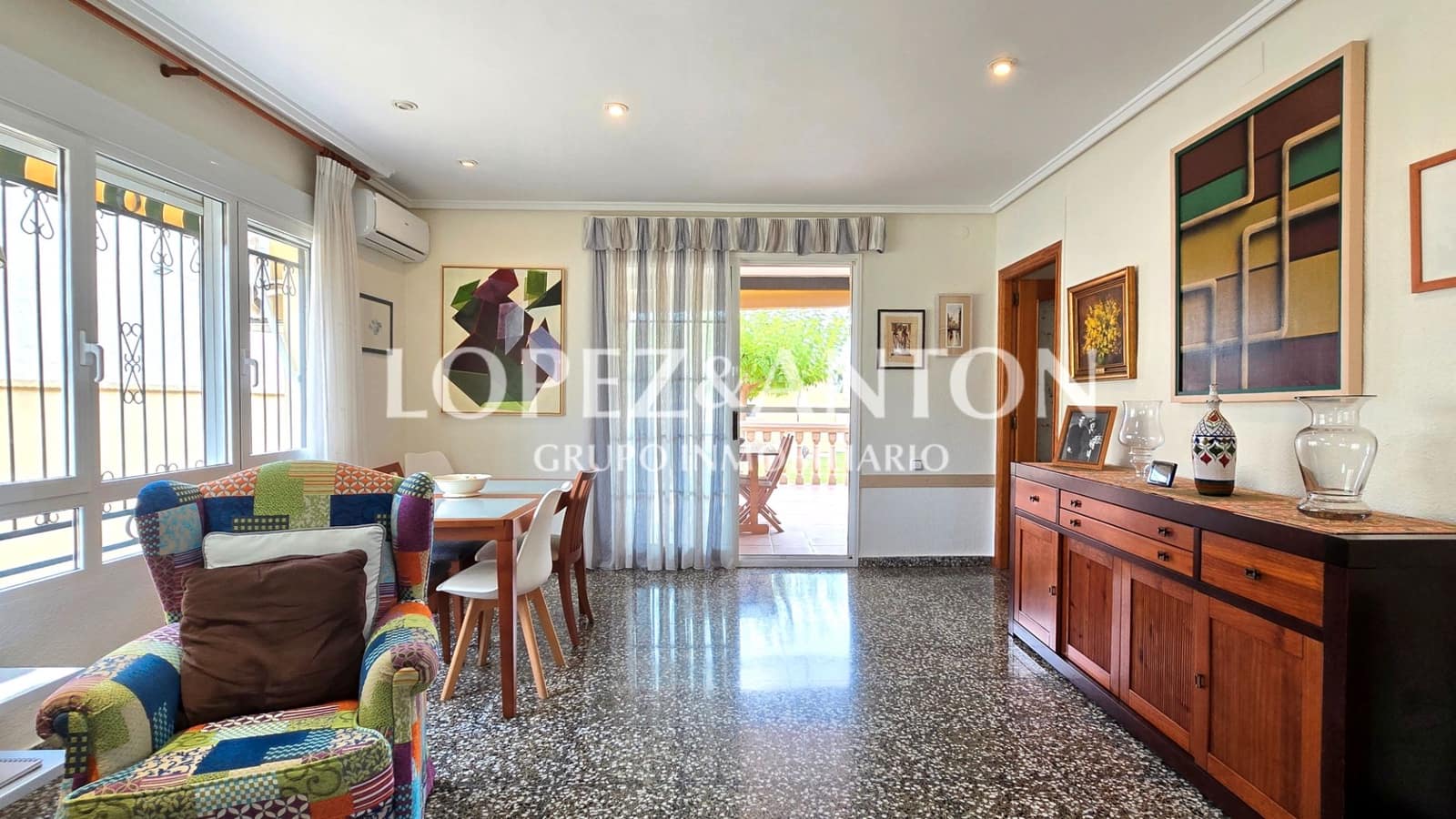 4 soveværelse Villa til salg i L'Eliana med swimmingpool garage - € 575.000 (Ref: 9151634)