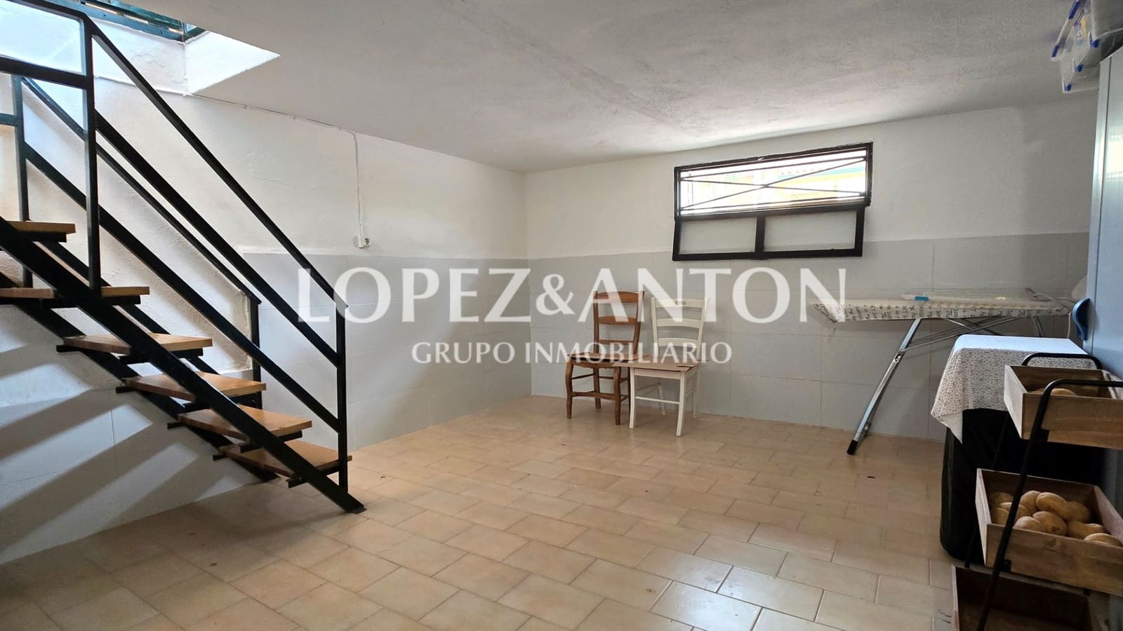 4 soveværelse Villa til salg i L'Eliana med swimmingpool garage - € 575.000 (Ref: 9151634)