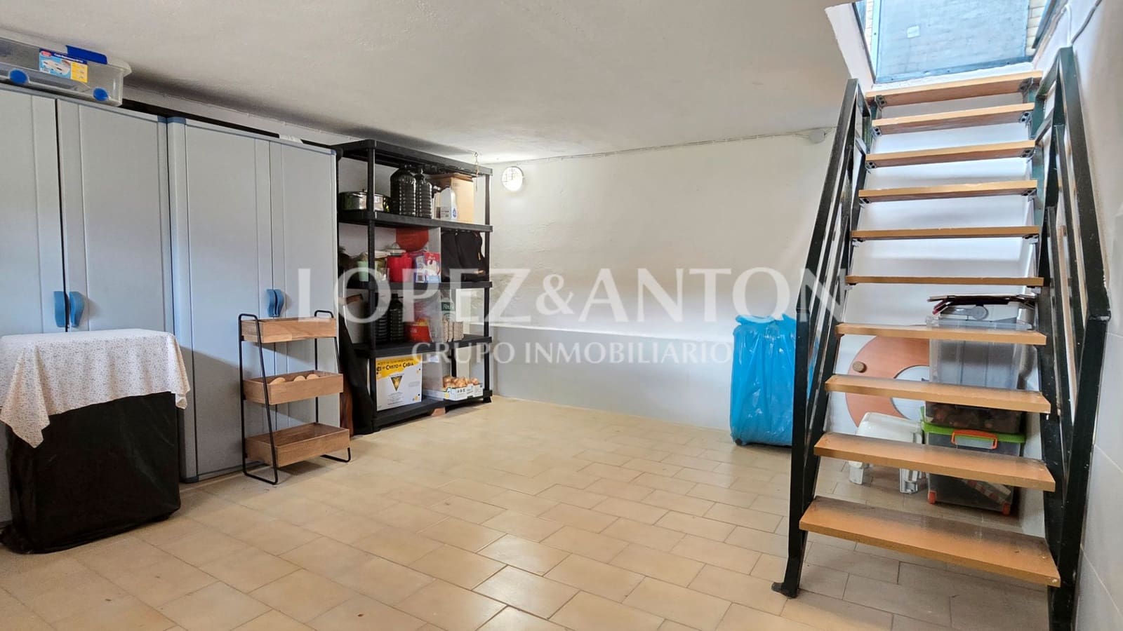 4 soveværelse Villa til salg i L'Eliana med swimmingpool garage - € 575.000 (Ref: 9151634)