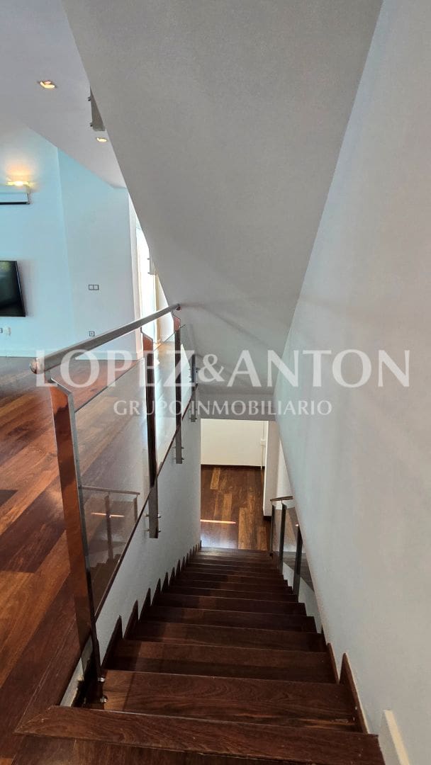 6 soveværelse Villa til salg i Paterna med swimmingpool garage - € 1.000.000 (Ref: 9164045)