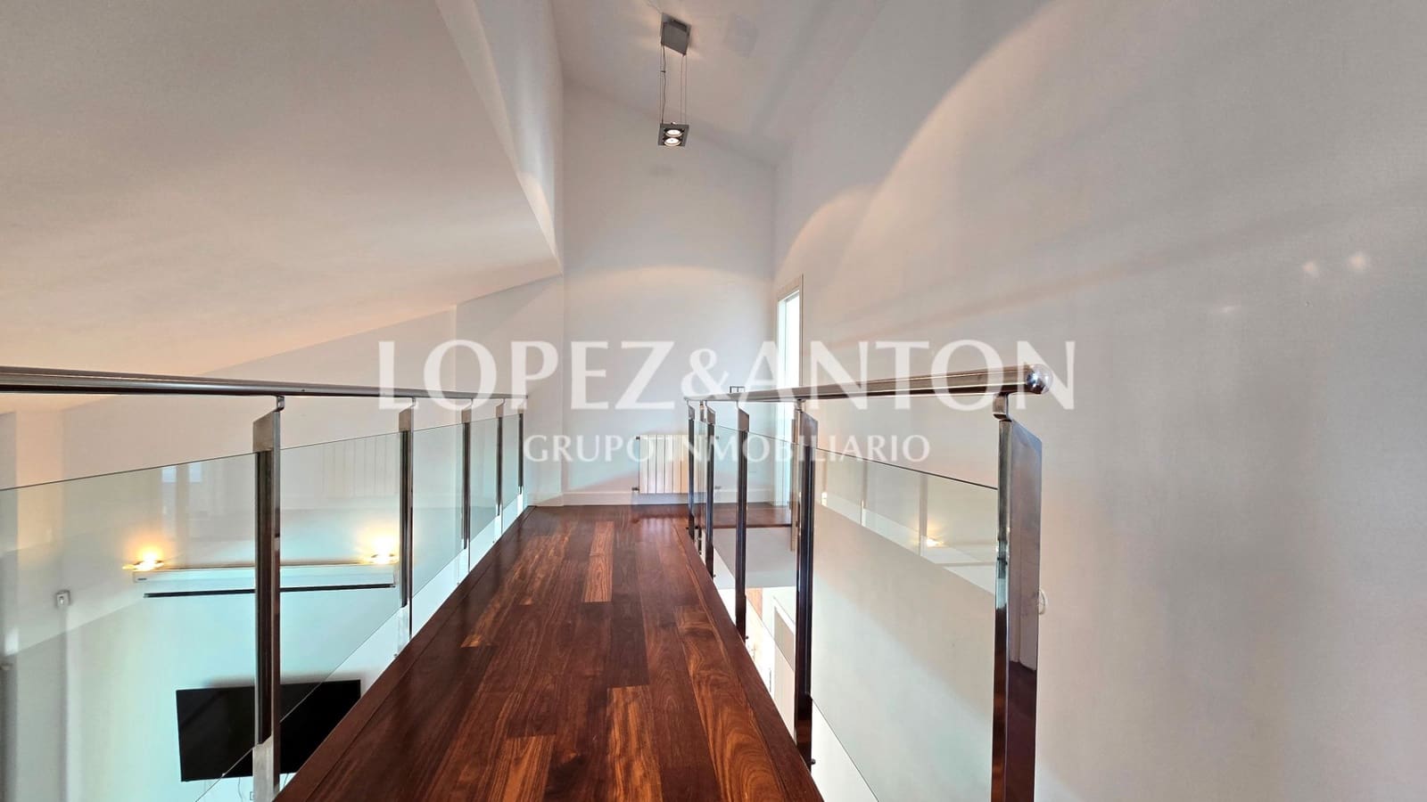 6 soveværelse Villa til salg i Paterna med swimmingpool garage - € 1.000.000 (Ref: 9164045)