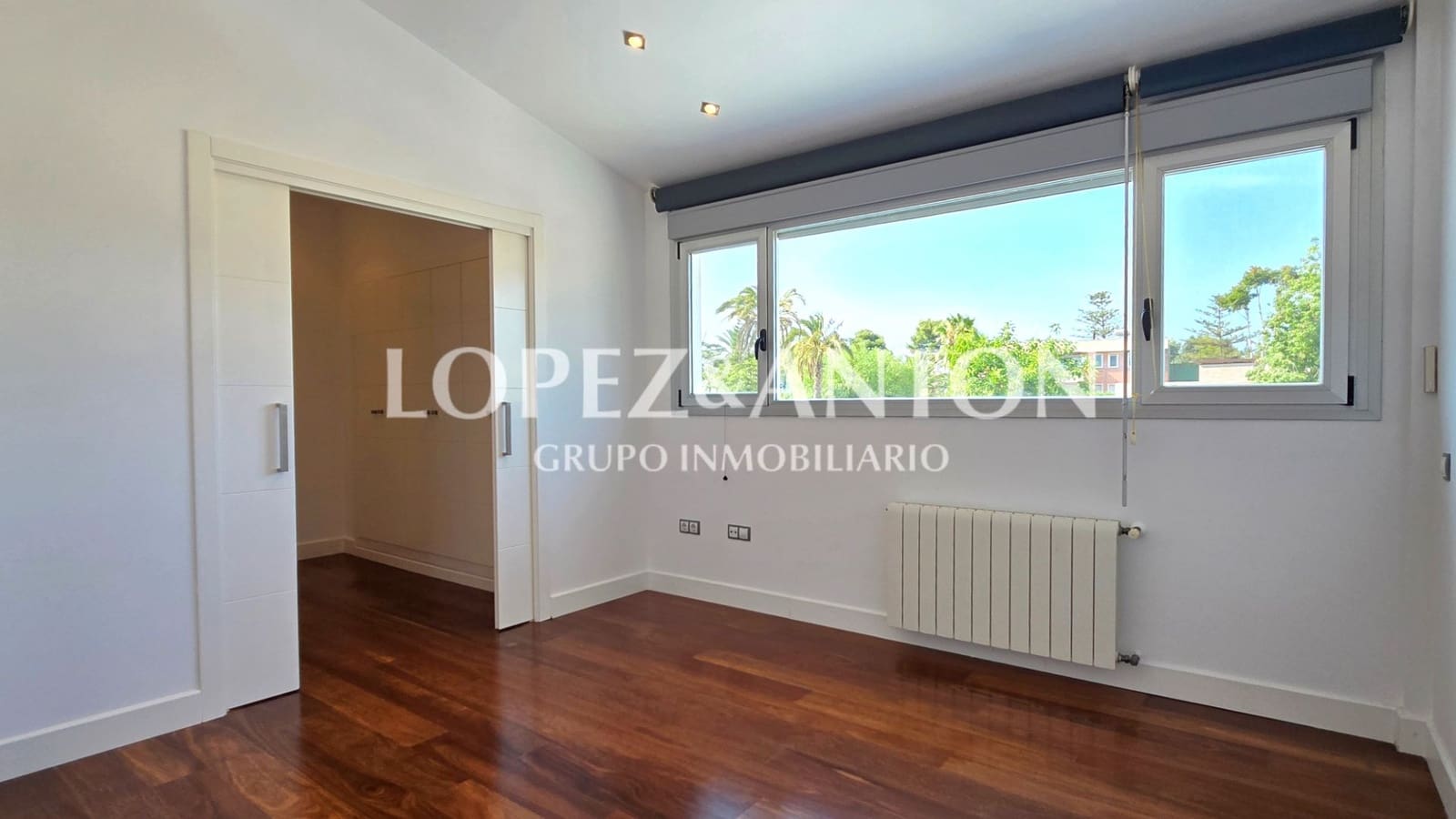 6 soveværelse Villa til salg i Paterna med swimmingpool garage - € 1.000.000 (Ref: 9164045)