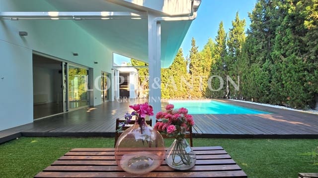 6 soverom Villa til salgs i La Cañada, Paterna med svømmebasseng garasje - € 1 000 000 (Ref: 9164045)