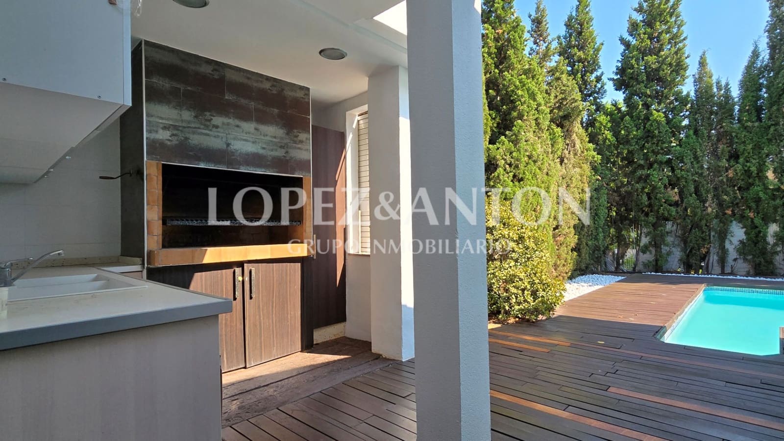 6 soveværelse Villa til salg i Paterna med swimmingpool garage - € 1.000.000 (Ref: 9164045)