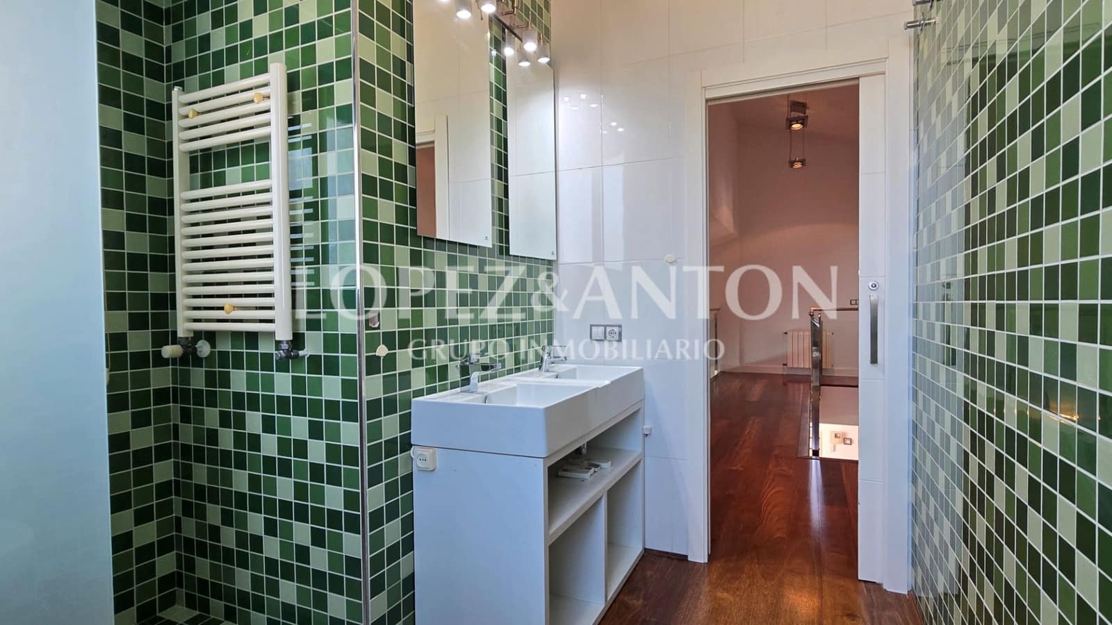 6 soveværelse Villa til salg i Paterna med swimmingpool garage - € 1.000.000 (Ref: 9164045)