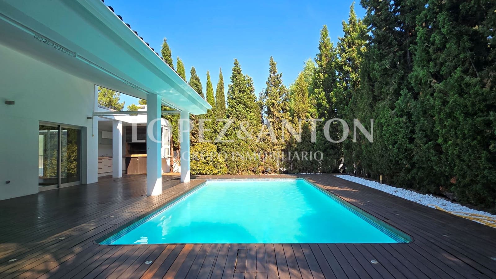 6 soveværelse Villa til salg i Paterna med swimmingpool garage - € 1.000.000 (Ref: 9164045)