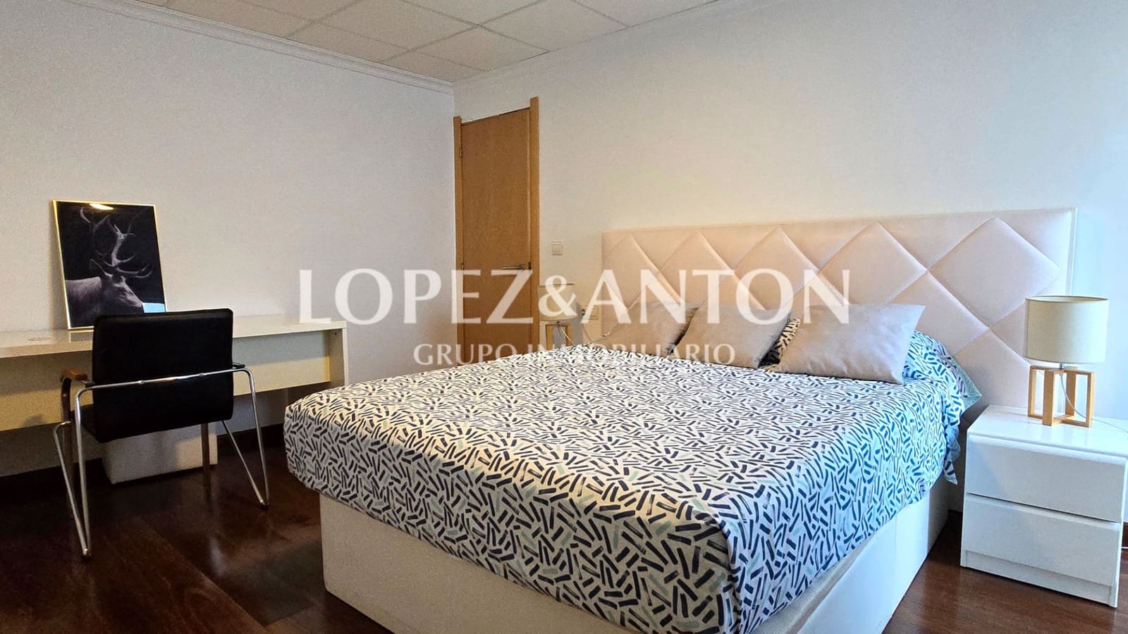 6 soveværelse Villa til salg i Paterna med swimmingpool garage - € 1.000.000 (Ref: 9164045)