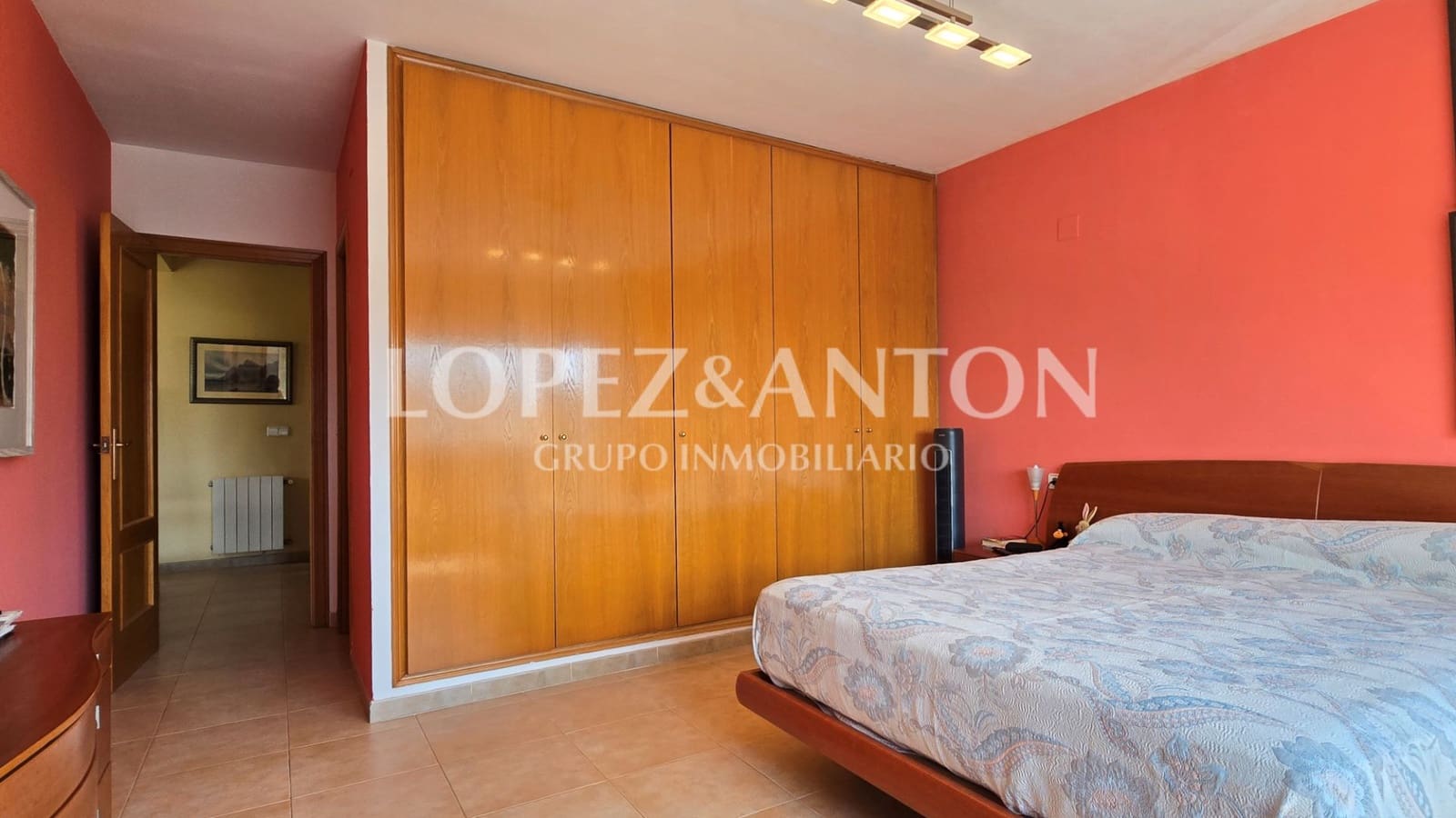 5 soveværelse Villa til salg i L'Eliana med swimmingpool garage - € 590.000 (Ref: 9187886)