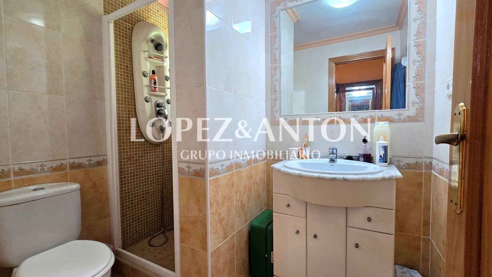 5 soveværelse Villa til salg i L'Eliana med swimmingpool garage - € 590.000 (Ref: 9187886)