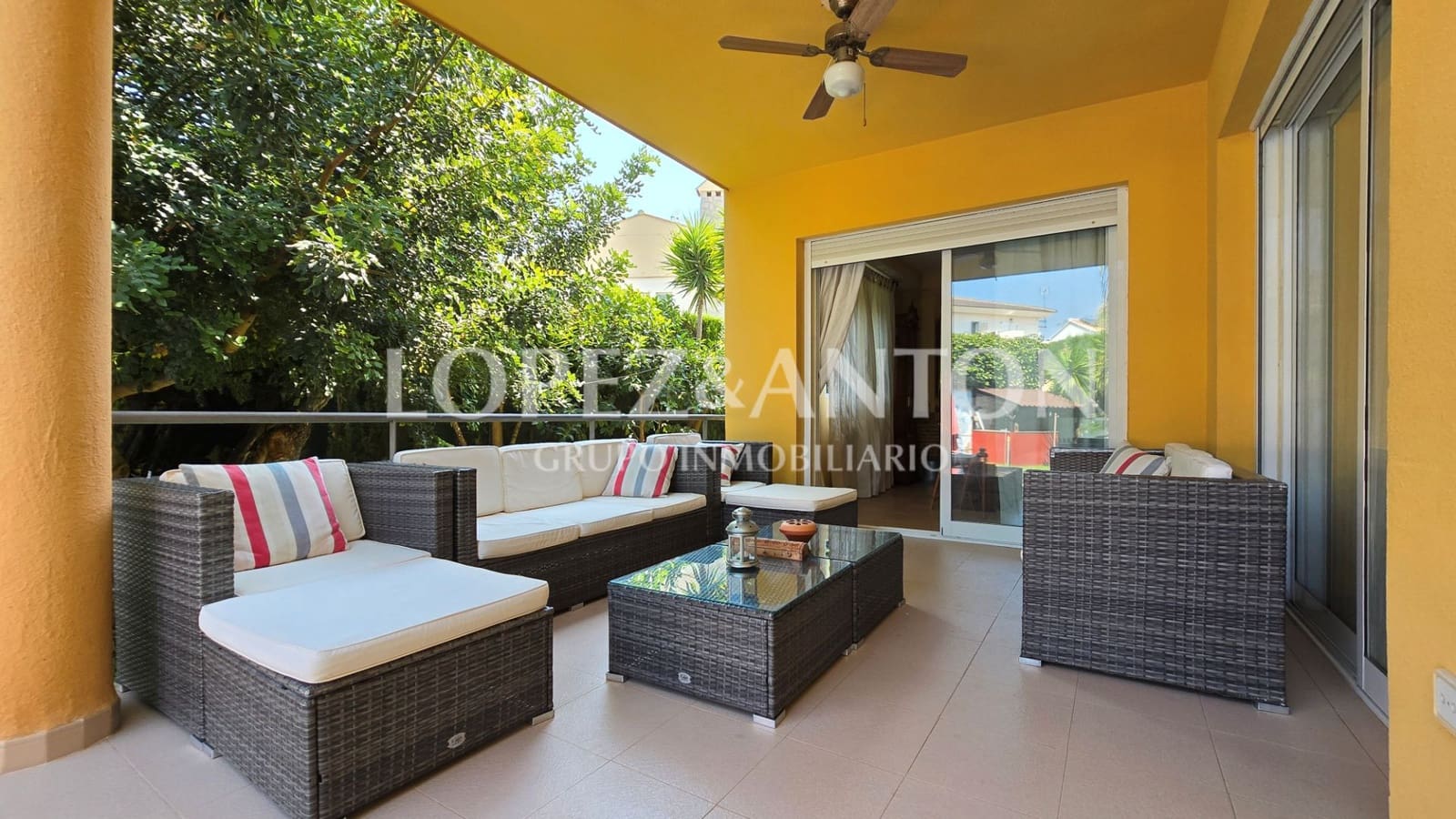 5 soveværelse Villa til salg i L'Eliana med swimmingpool garage - € 590.000 (Ref: 9187886)