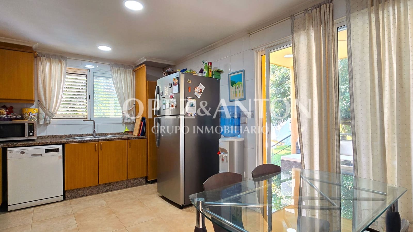 5 soveværelse Villa til salg i L'Eliana med swimmingpool garage - € 590.000 (Ref: 9187886)