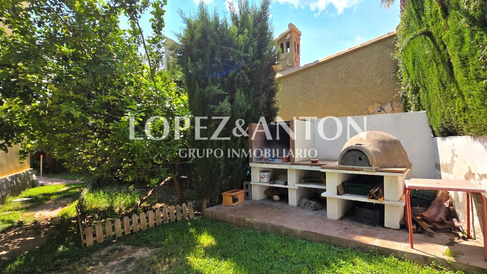 5 soveværelse Villa til salg i L'Eliana med swimmingpool garage - € 590.000 (Ref: 9187886)