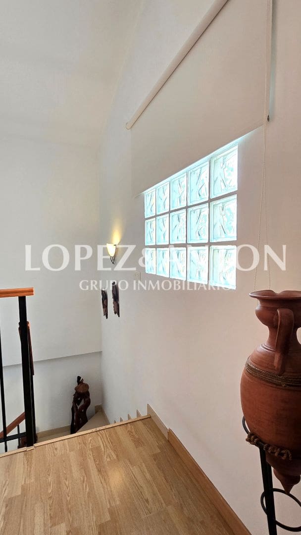 3 soverom Villa til salgs i La Pobla de Vallbona med svømmebasseng garasje - € 450 000 (Ref: 9253960)