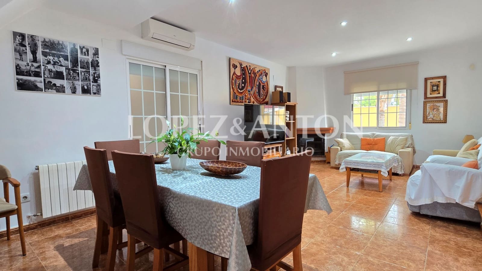 3 soverom Villa til salgs i La Pobla de Vallbona med svømmebasseng garasje - € 450 000 (Ref: 9253960)