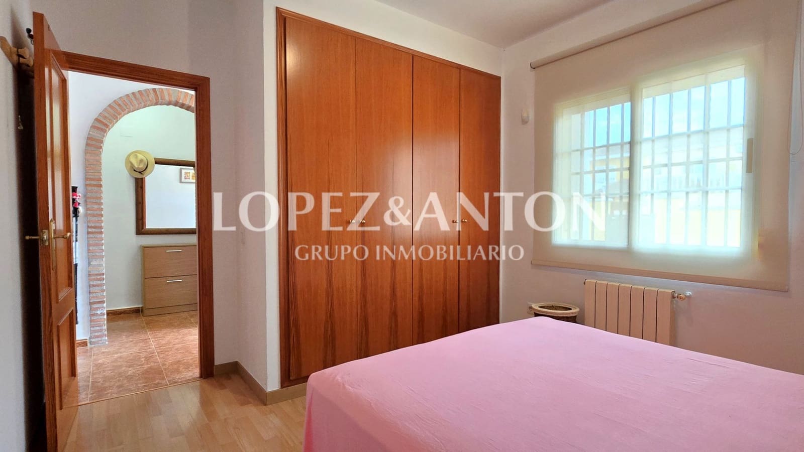 3 soverom Villa til salgs i La Pobla de Vallbona med svømmebasseng garasje - € 450 000 (Ref: 9253960)