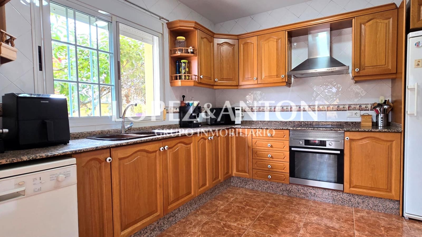 3 soverom Villa til salgs i La Pobla de Vallbona med svømmebasseng garasje - € 450 000 (Ref: 9253960)