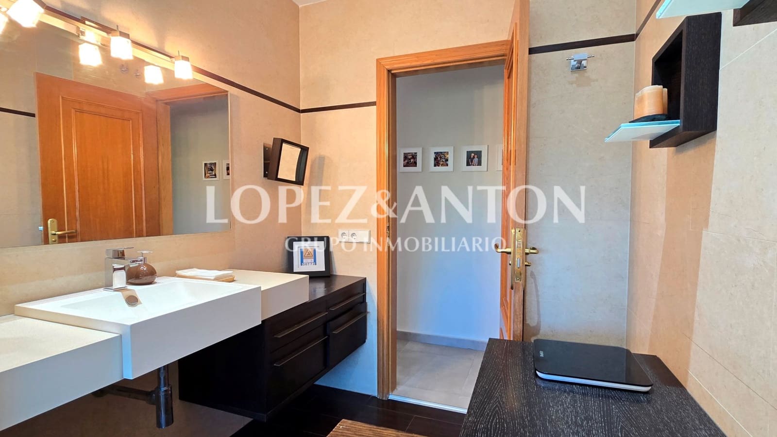 4 soverom Villa til salgs i San Antonio de Benageber med svømmebasseng garasje - € 720 000 (Ref: 9254419)