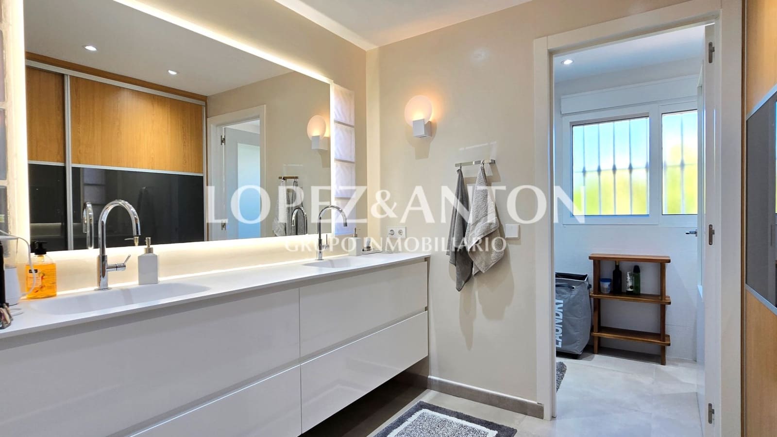 4 soverom Villa til salgs i San Antonio de Benageber med svømmebasseng garasje - € 720 000 (Ref: 9254419)