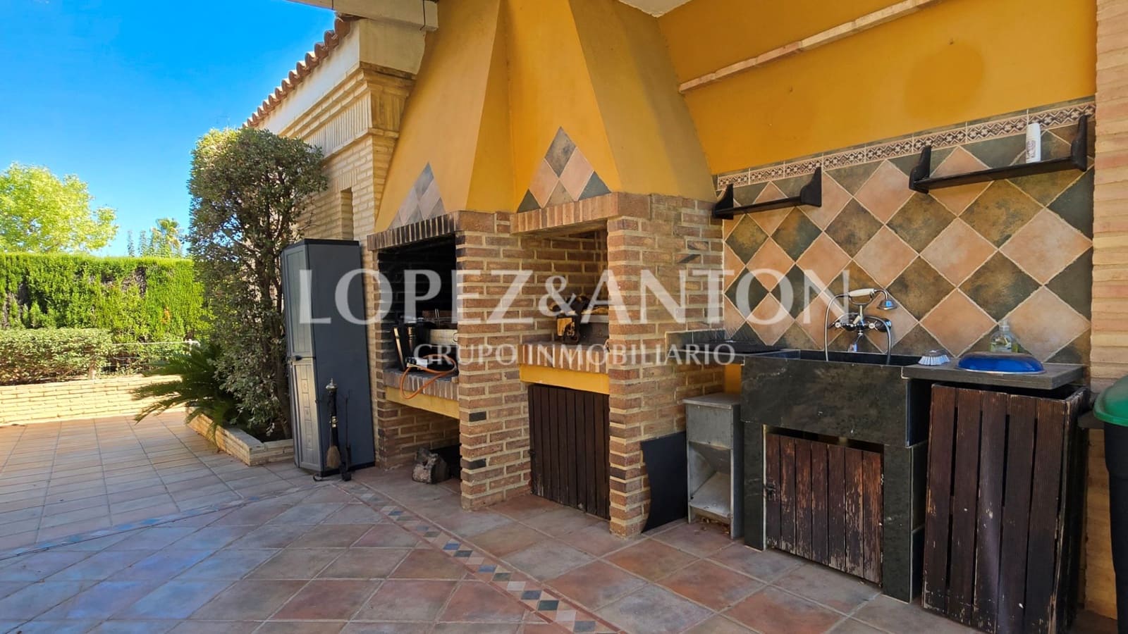 4 soverom Villa til salgs i San Antonio de Benageber med svømmebasseng garasje - € 720 000 (Ref: 9254419)