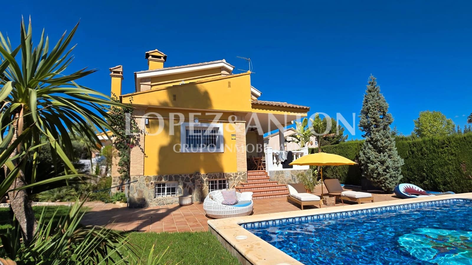 4 soverom Villa til salgs i San Antonio de Benageber med svømmebasseng garasje - € 720 000 (Ref: 9254419)