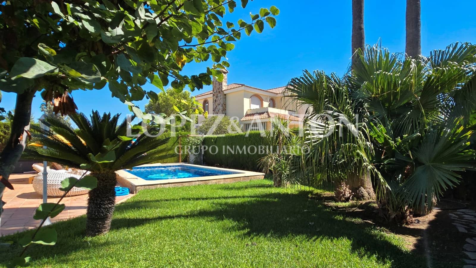 4 soverom Villa til salgs i San Antonio de Benageber med svømmebasseng garasje - € 720 000 (Ref: 9254419)