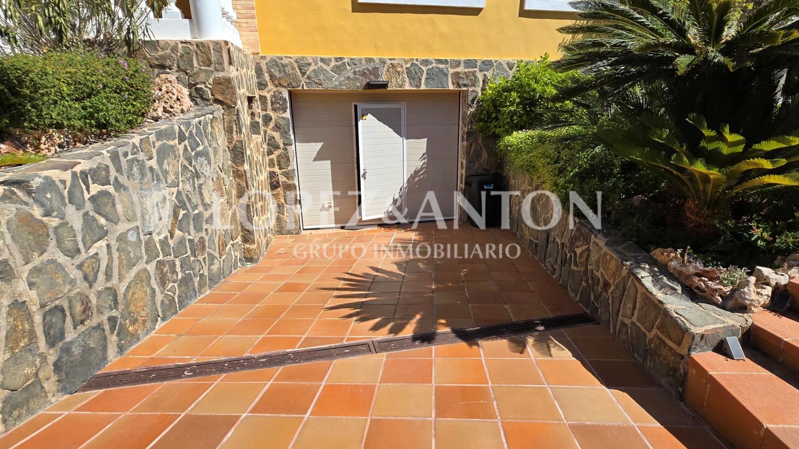 4 soverom Villa til salgs i San Antonio de Benageber med svømmebasseng garasje - € 720 000 (Ref: 9254419)