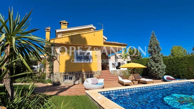 4 soverom Villa til salgs i San Antonio de Benagéber med svømmebasseng garasje - € 720 000 (Ref: 9254419)