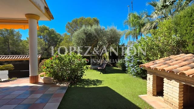 4 soverom Villa til salgs i San Antonio de Benagéber med svømmebasseng garasje - € 720 000 (Ref: 9254419)