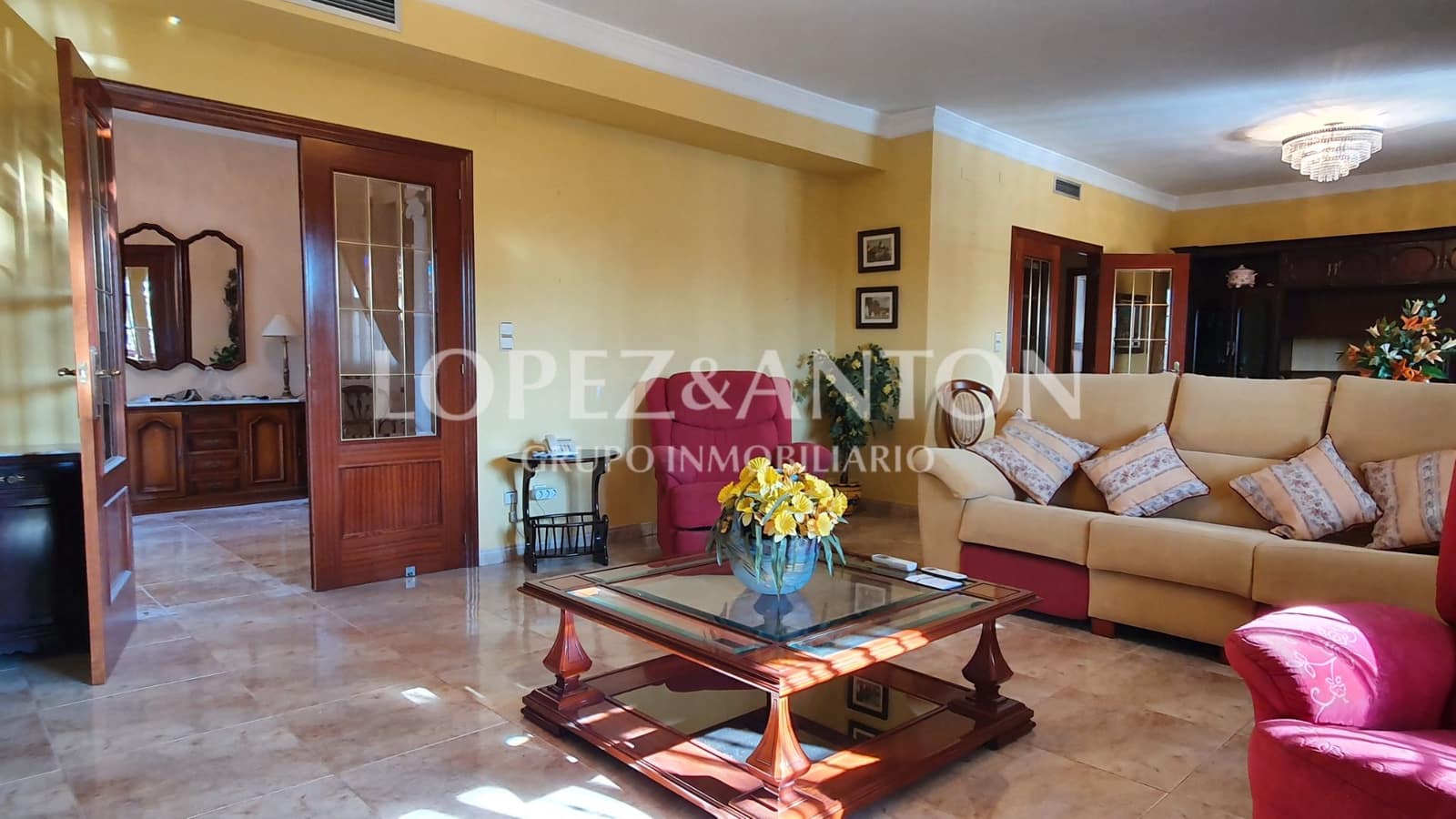 4 soverom Villa til salgs i L'Eliana med svømmebasseng garasje - € 1 100 000 (Ref: 9278508)