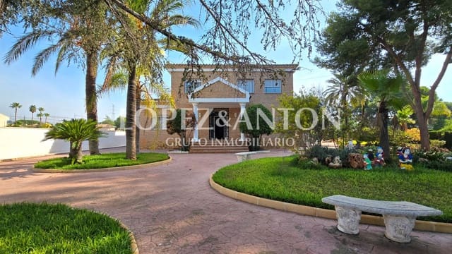 4 soverom Villa til salgs i L'Eliana med svømmebasseng garasje - € 1 100 000 (Ref: 9278508)