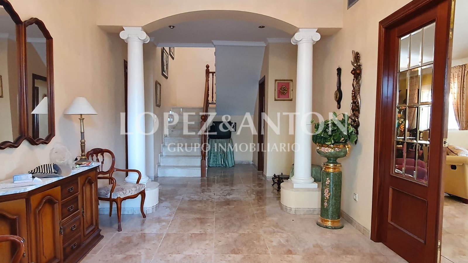 4 soverom Villa til salgs i L'Eliana med svømmebasseng garasje - € 1 100 000 (Ref: 9278508)