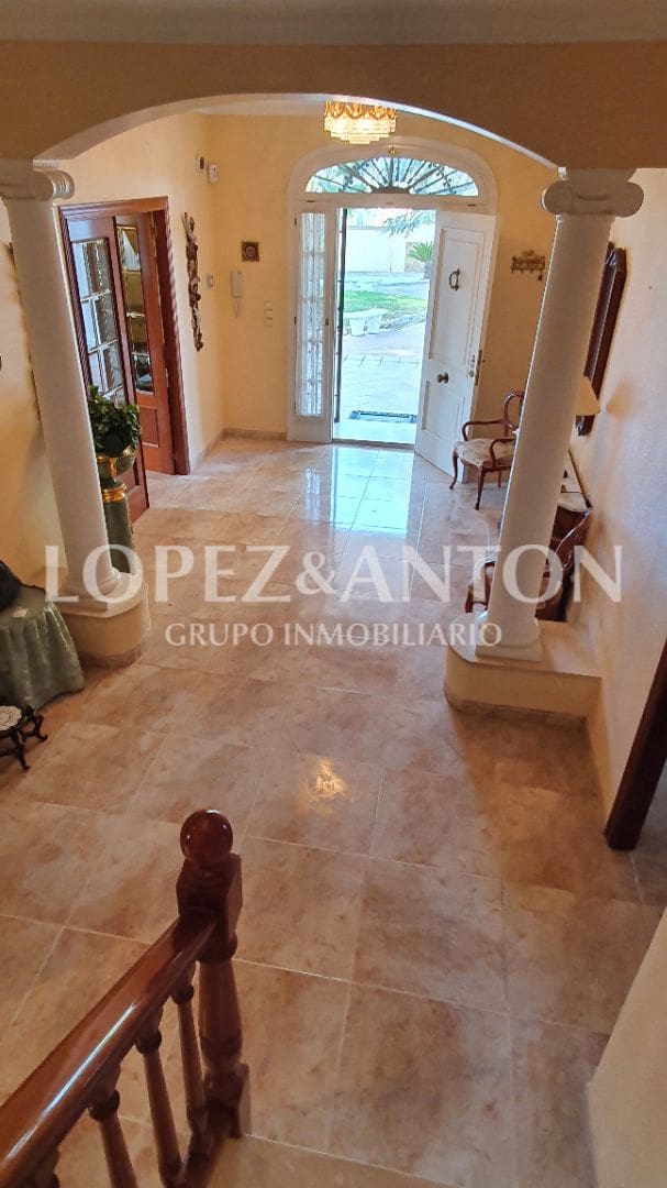 4 soverom Villa til salgs i L'Eliana med svømmebasseng garasje - € 1 100 000 (Ref: 9278508)