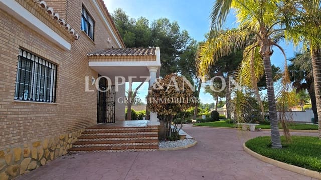 4 soverom Villa til salgs i L'Eliana med svømmebasseng garasje - € 1 100 000 (Ref: 9278508)