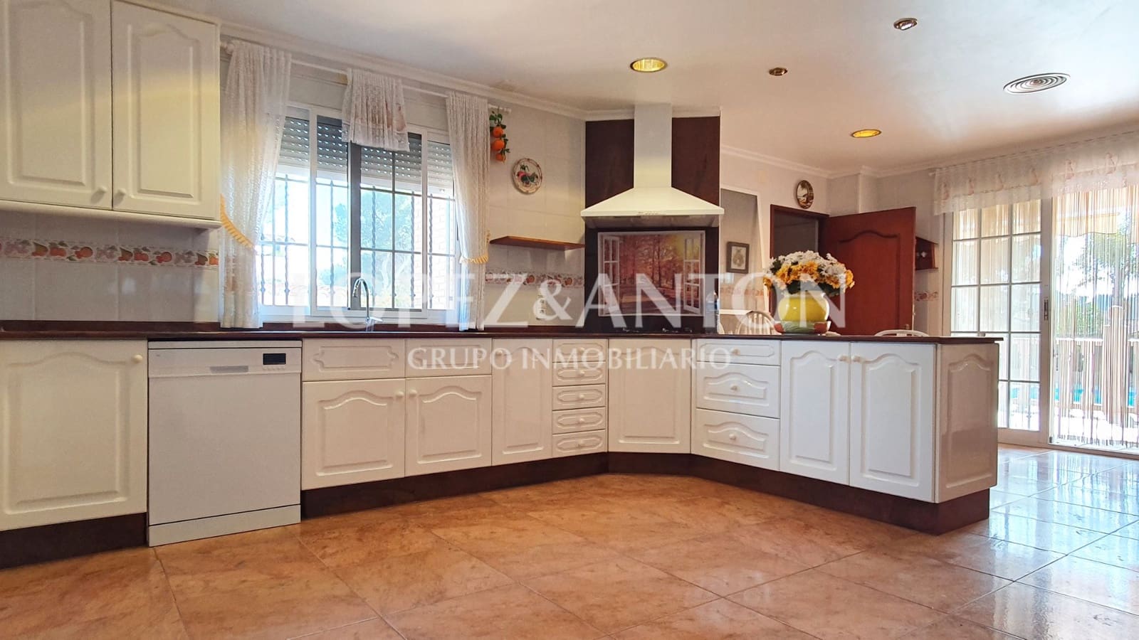 4 soverom Villa til salgs i L'Eliana med svømmebasseng garasje - € 1 100 000 (Ref: 9278508)