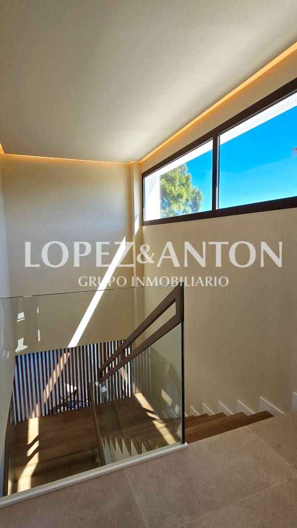 4 bedroom Villa for sale in L'Eliana with pool garage - € 870,000 (Ref: 9287780)