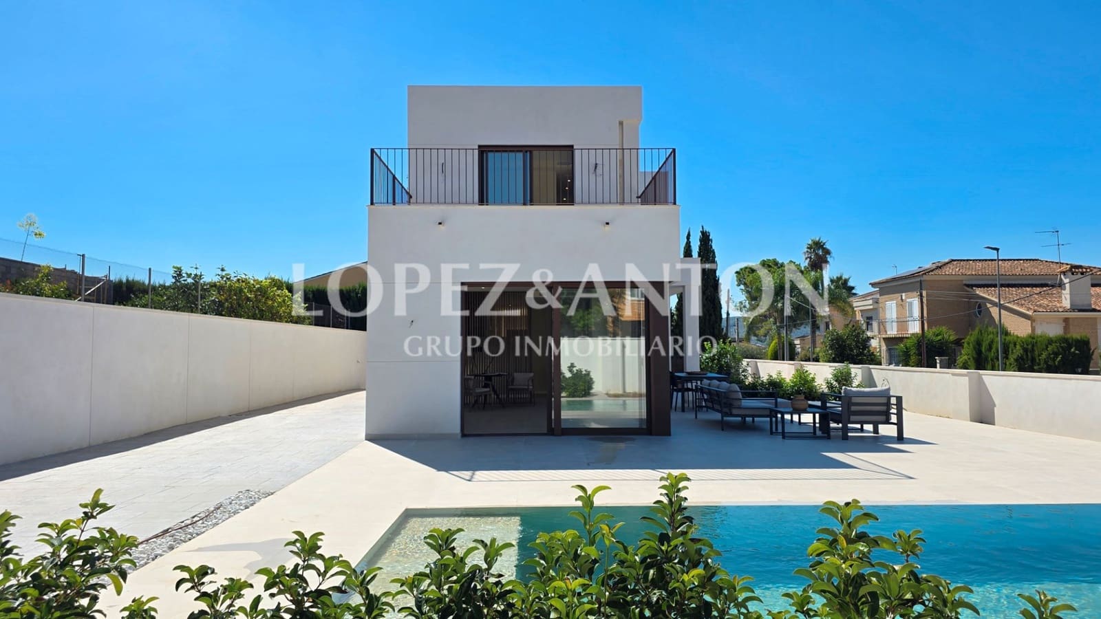 4 bedroom Villa for sale in L'Eliana with pool garage - € 870,000 (Ref: 9287780)