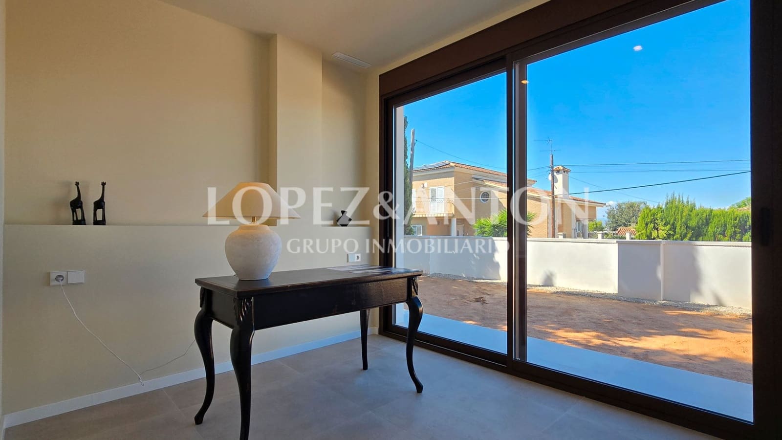 4 bedroom Villa for sale in L'Eliana with pool garage - € 870,000 (Ref: 9287780)