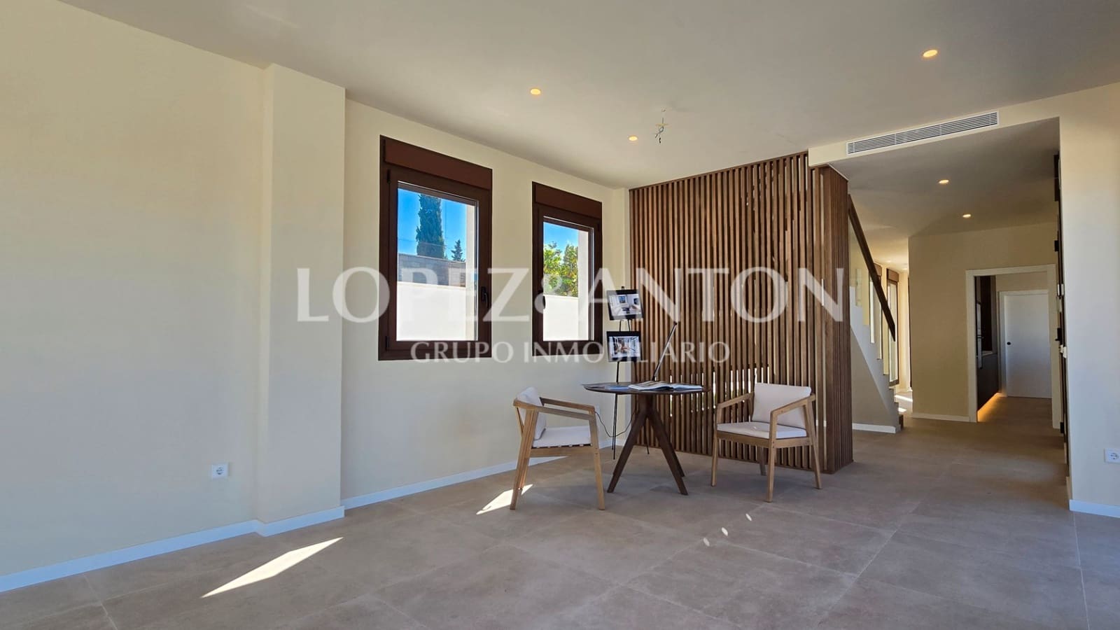 4 bedroom Villa for sale in L'Eliana with pool garage - € 870,000 (Ref: 9287780)