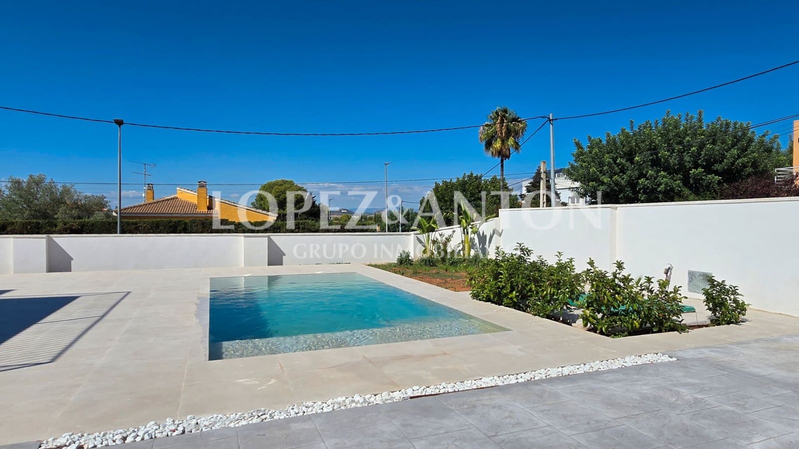 4 bedroom Villa for sale in L'Eliana with pool garage - € 870,000 (Ref: 9287780)