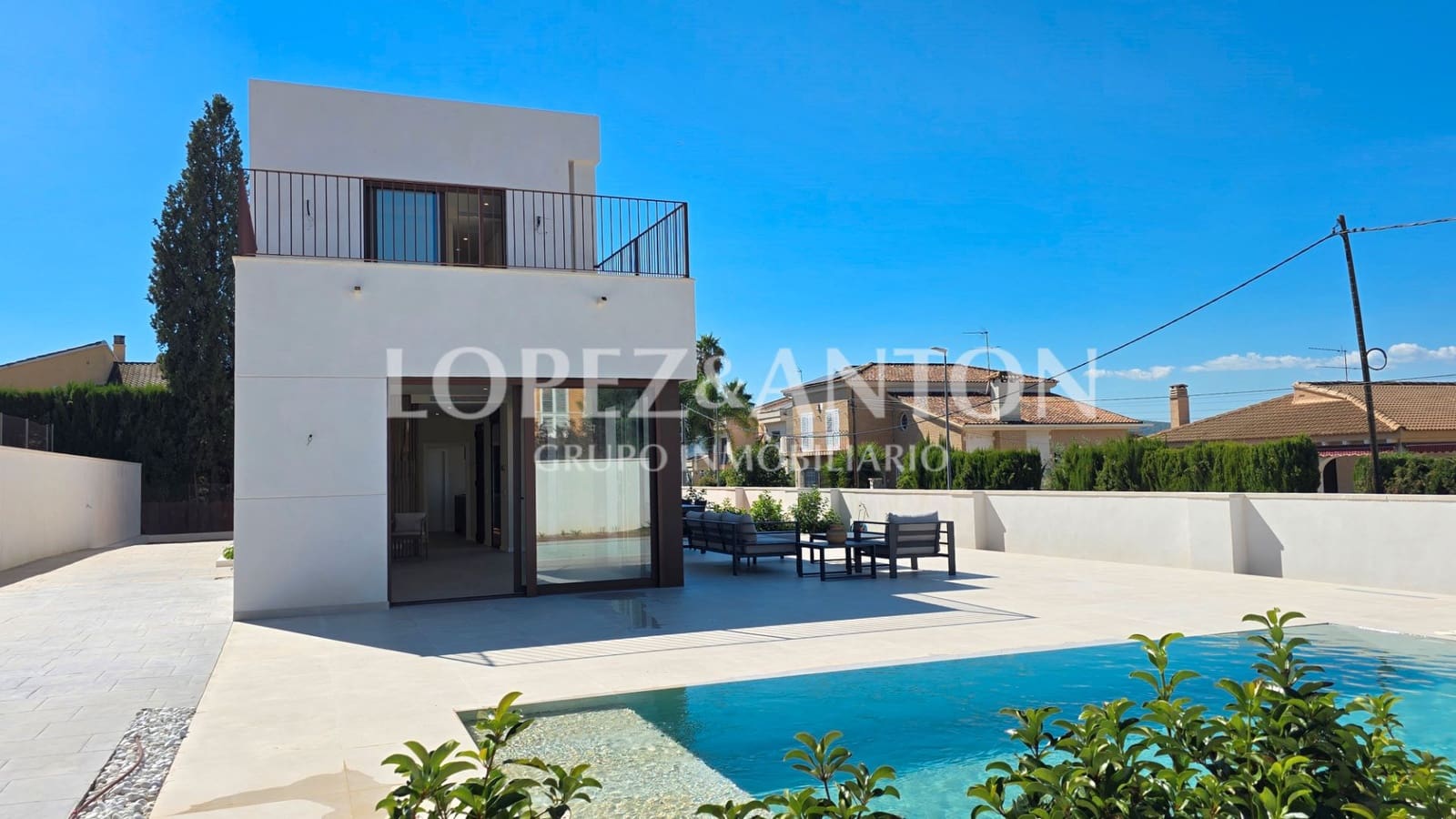 4 bedroom Villa for sale in L'Eliana with pool garage - € 870,000 (Ref: 9287780)
