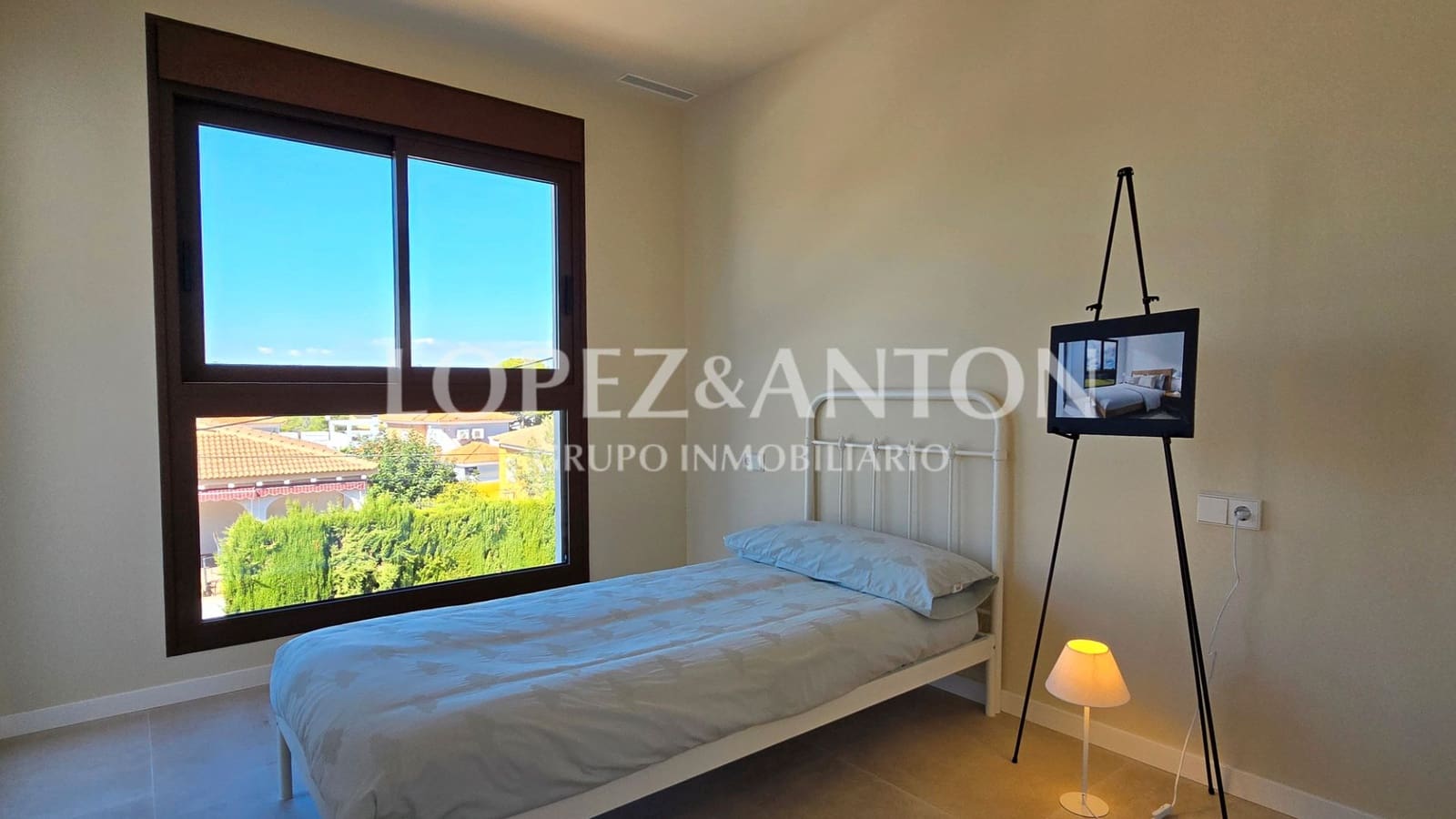 4 bedroom Villa for sale in L'Eliana with pool garage - € 870,000 (Ref: 9287780)