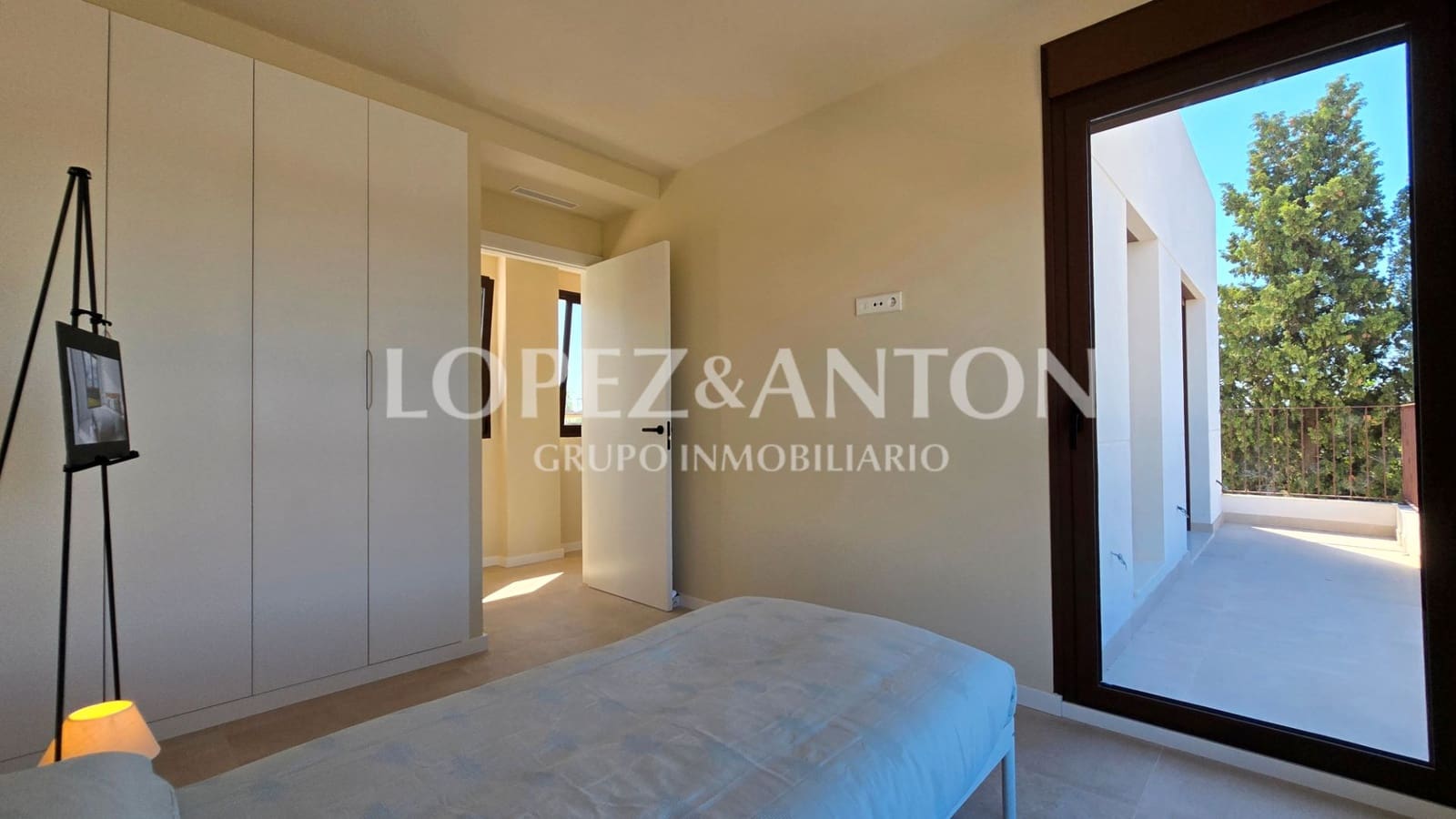 4 bedroom Villa for sale in L'Eliana with pool garage - € 870,000 (Ref: 9287780)