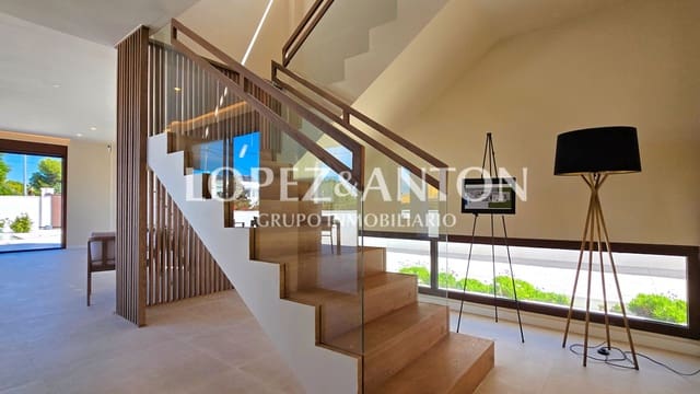 4 bedroom Villa for sale in L'Eliana with pool garage - € 870,000 (Ref: 9287780)